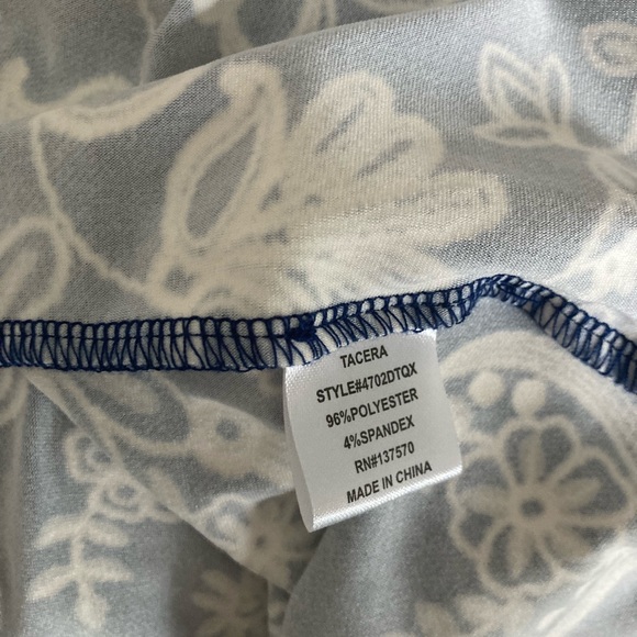 ❤️$5 ITEM Tacera top - Picture 4 of 4